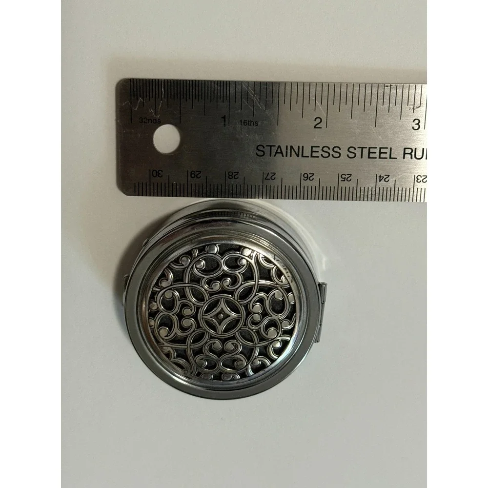 Beautiful Brighton Silver Tone Celtic look heart push‎ button round jewelry case